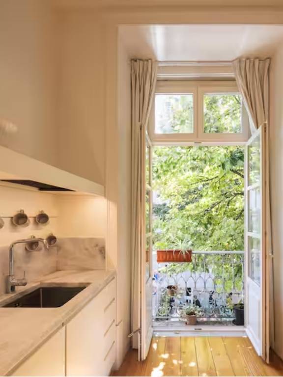 Best Vacation Rentals in Lisbon Old Casa Pessoa - Linden Trees Apartment