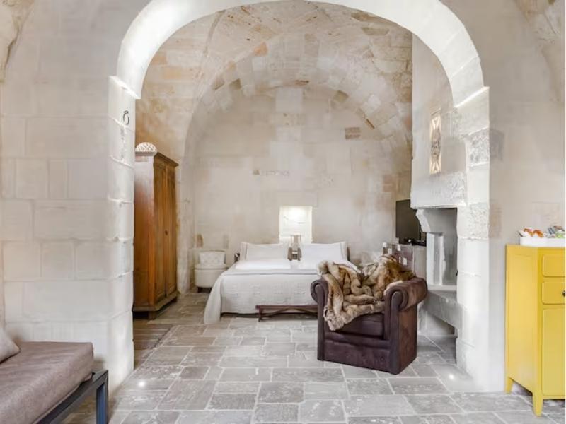 Best Airbnbs in Puglia Romantic and charming suite in the heart of the city