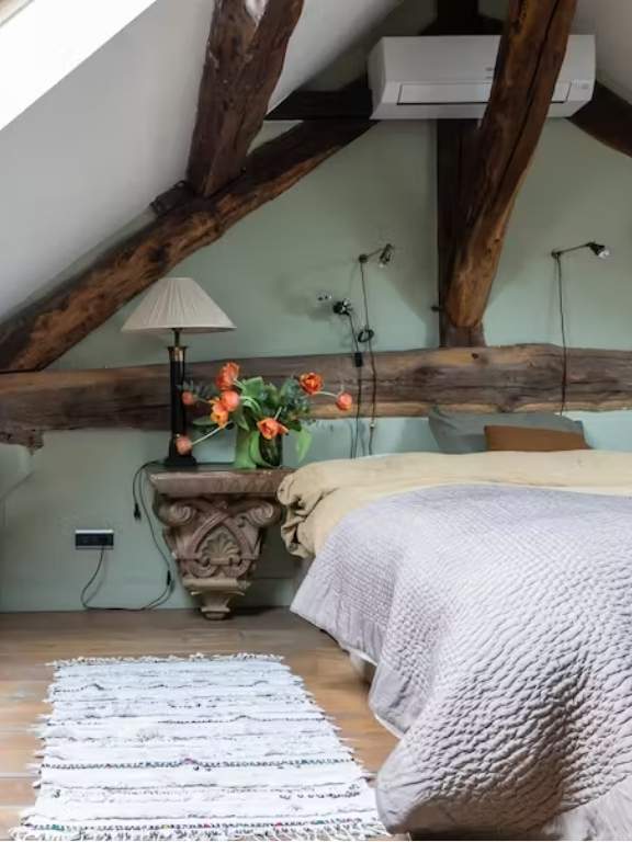 Best Vacation Rentals in Paris The Gallerist