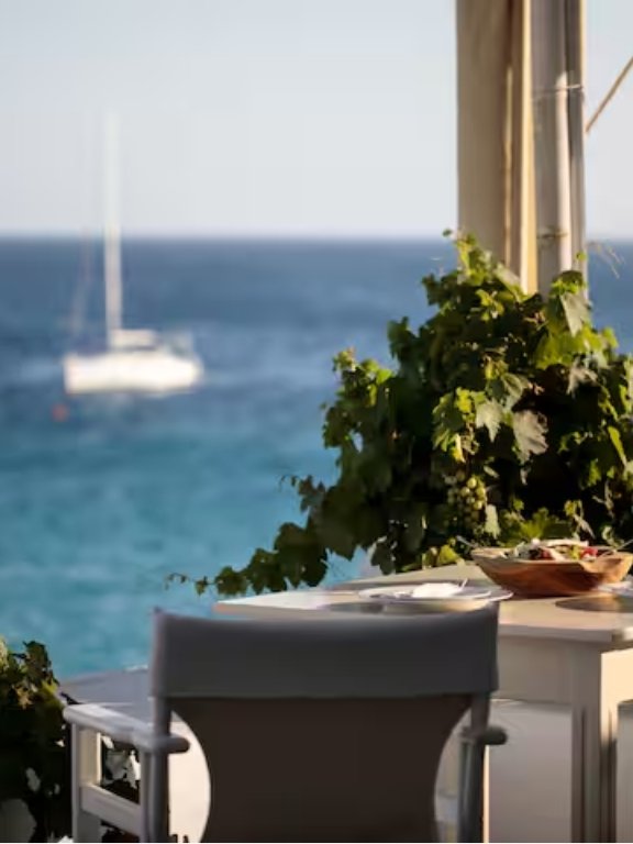 Best Airbnbs in Naxos Avali Deluxe Suite II