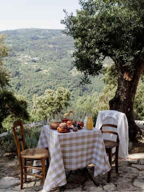 Best Airbnbs in North Portugal Romantic Cottage, Breakfast incl, Outdoor Bath