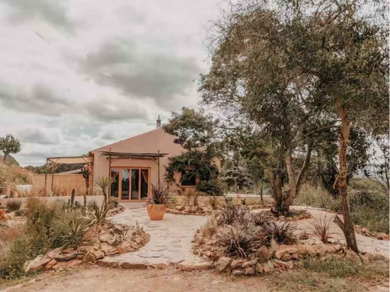 Best Airbnbs in the Algarve The Lemon Lodge - Tikka Suite