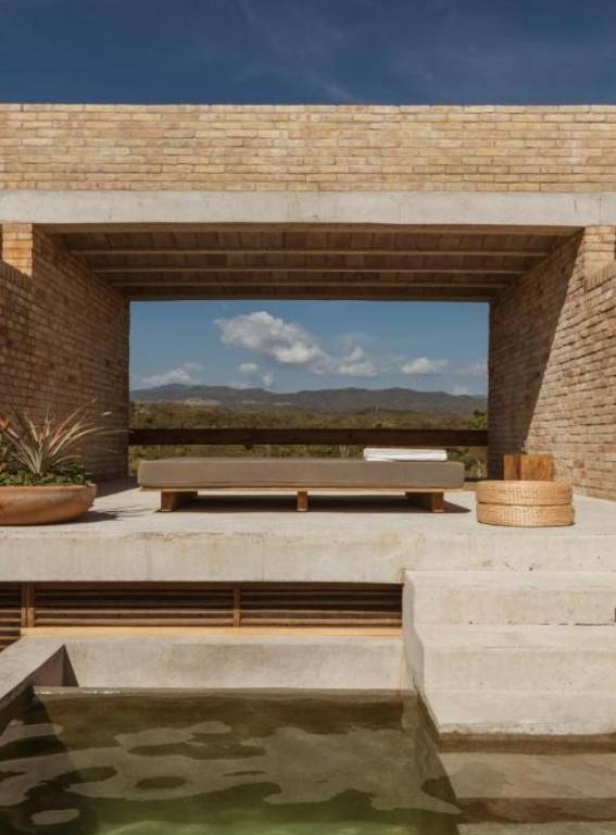 Brutalist Hotels Terrestre