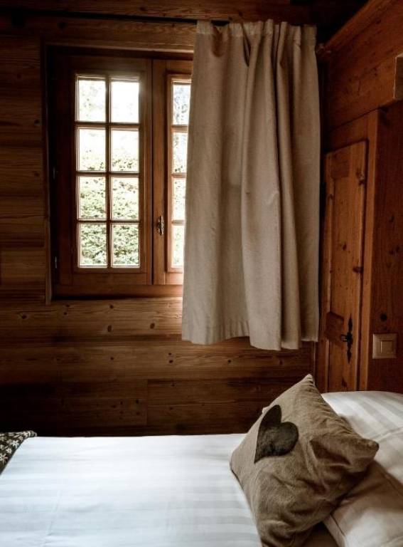 hotels in the Swiss Alps Les Mazots du Clos