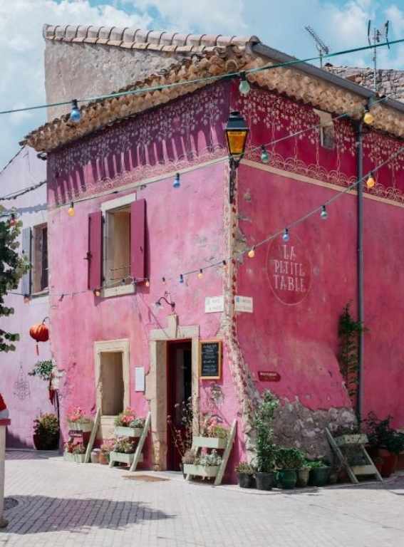 Wine Hotels France Village Castigno - Wine Hotel & Resort