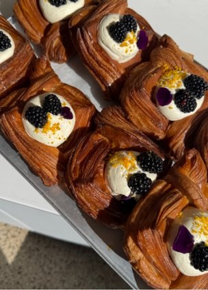 Bakeries In Amsterdam SAINT-JEAN Bakery