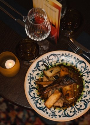 Best Places To Eat In Paris Stock